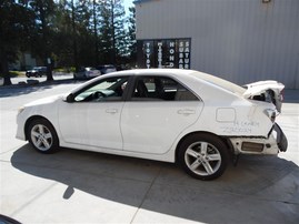 2014 TOYOTA CAMRY SE WHITE 2.5 AT Z20024